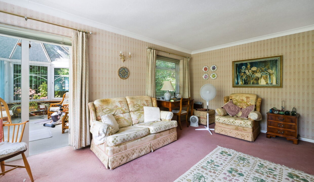 BLUEHOUSSE-LANE-_11__1783680297343