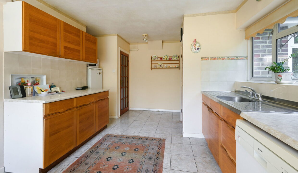 BLUEHOUSSE-LANE-_18__1783680324062