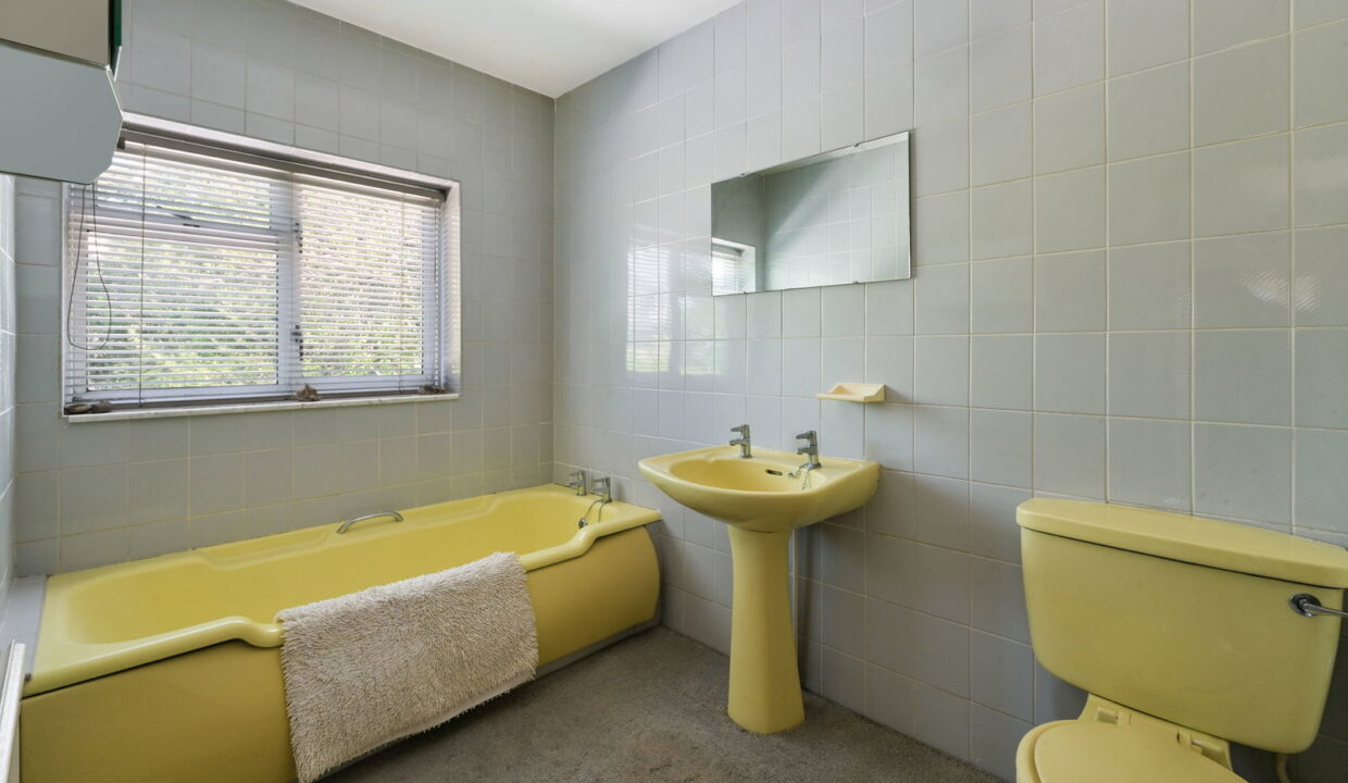 BLUEHOUSSE-LANE-_3__1783680245579