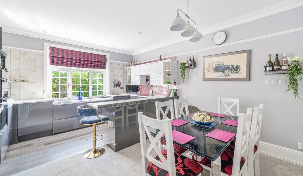 CAVENDISH-ROAD_-11_-FIRST-FLOOR-FLAT-_23__1784549033881