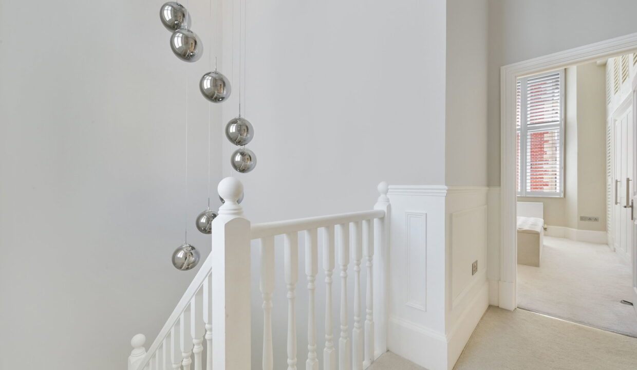 EDWARD-HOUSE_-FLAT-_25__1783351627391