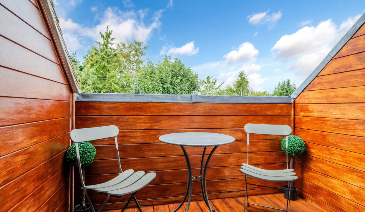 21-GRESHAM-COURT_-FLAT-11-_1__1787913154668