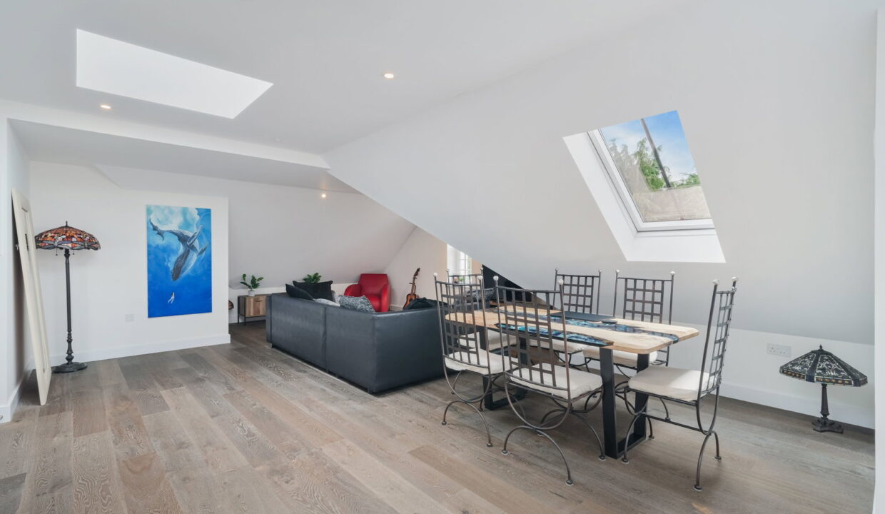 21-GRESHAM-COURT_-FLAT-11-_9__1787913175181