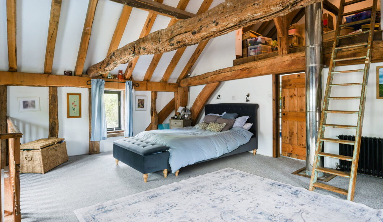 THE-BYRE-_22__1752852045771