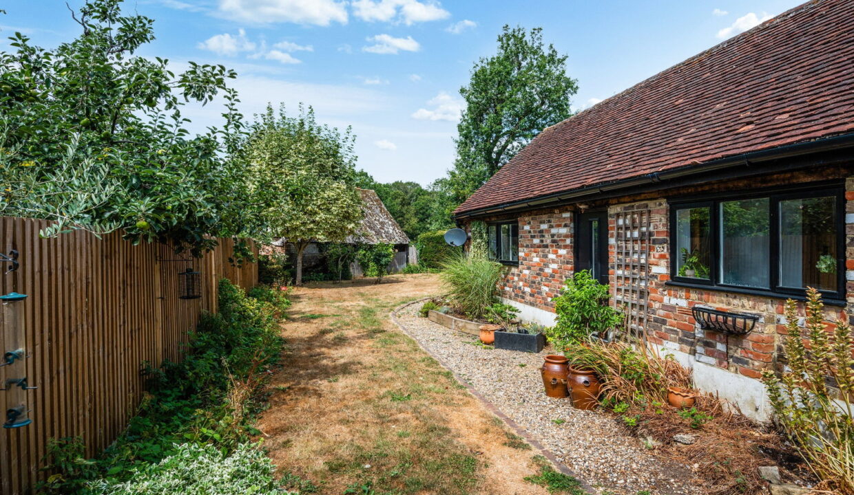 THE-BYRE-_3__1785581911152