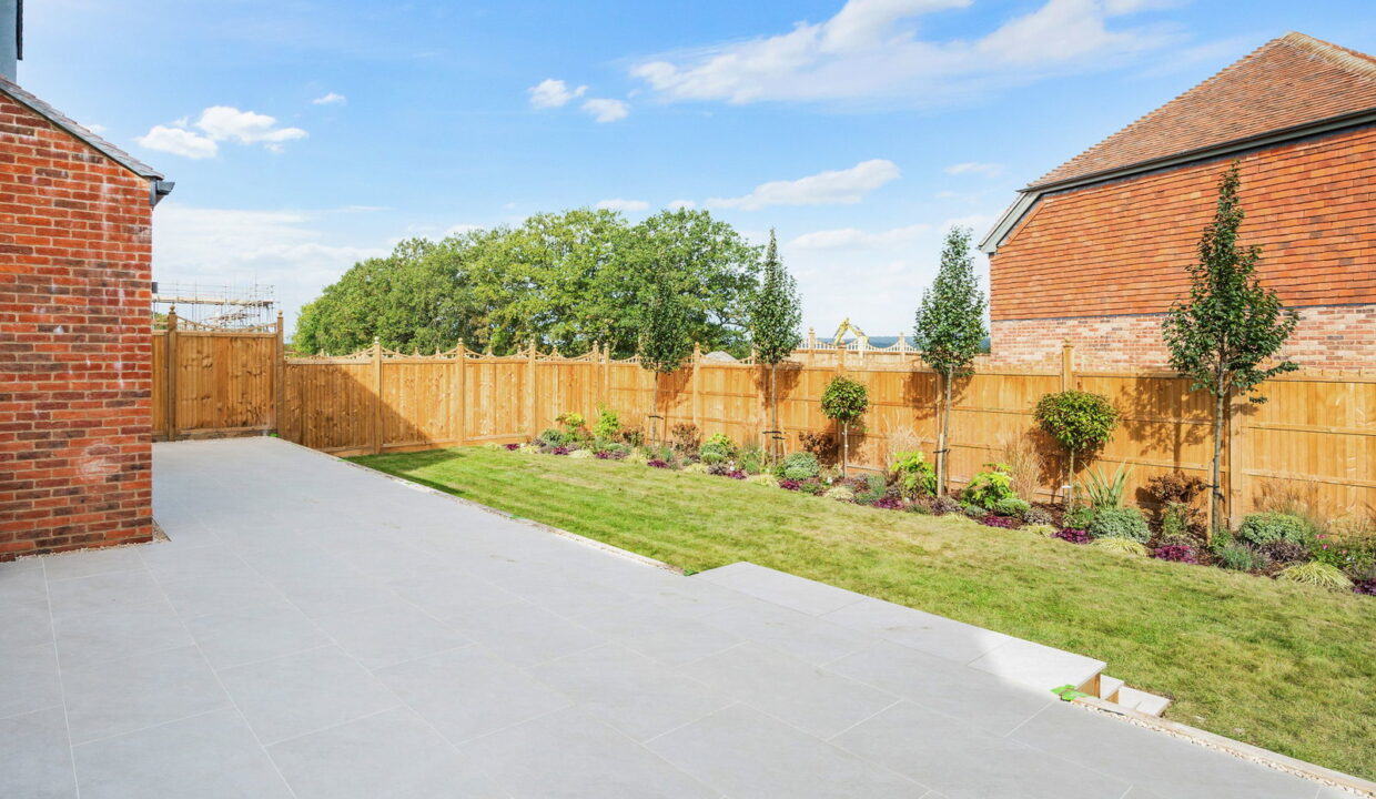 PLOT-4-HILDERS-FARM-_22__1790605141767