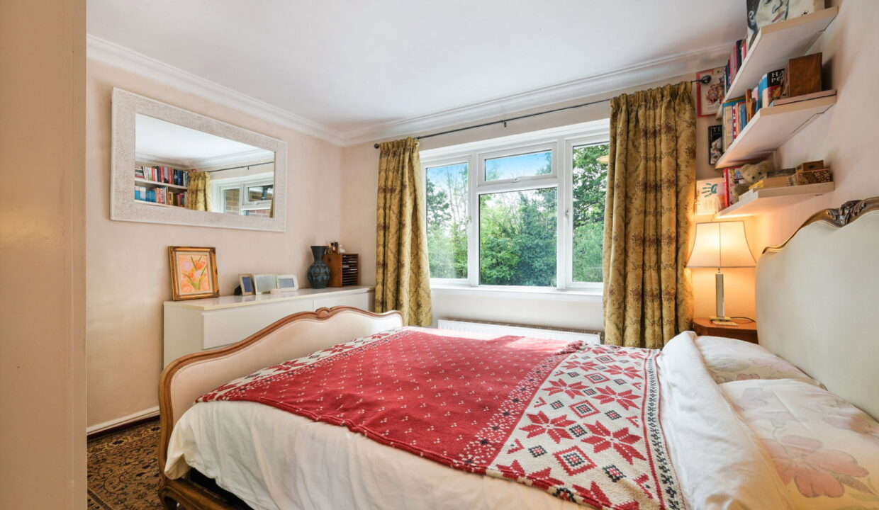 STAPLEHURST-ROAD-_18__1789051794442