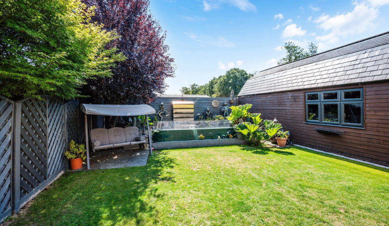 THORNFIELD-_22__1787072072677