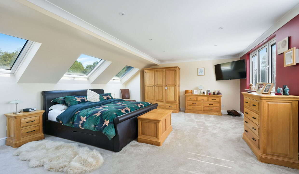 THORNFIELD-_5__1787072058748