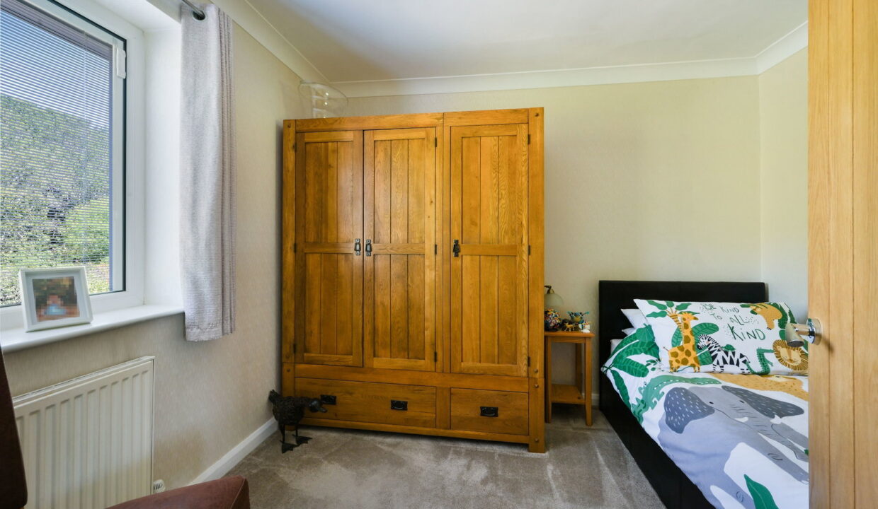 THORNFIELD-_8__1787072058751
