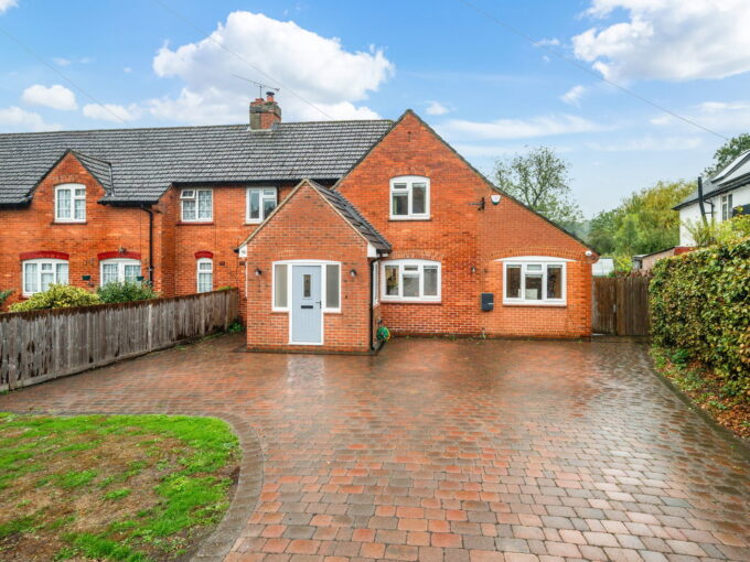 Granville Road, Oxted, RH8 0BZ