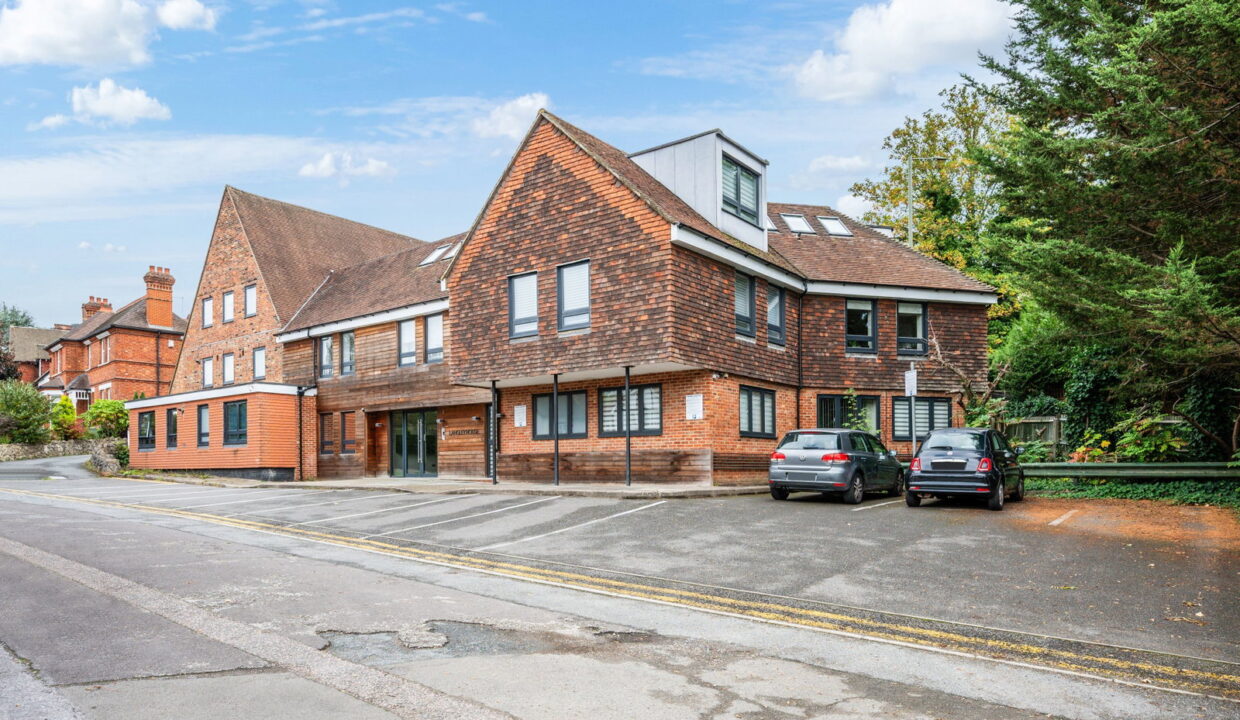 LANGLEY-HOUSE-_3__1791798789214
