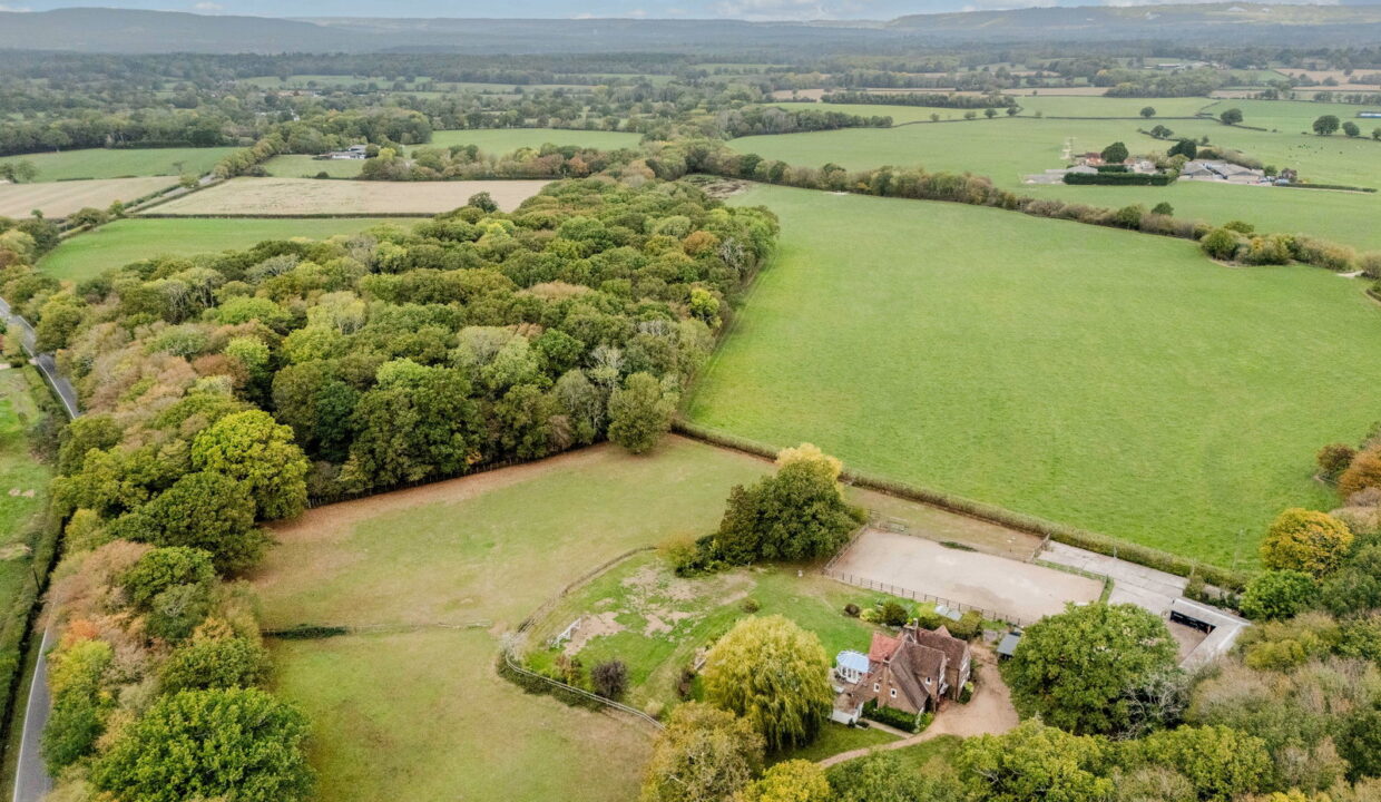 LITTLE-BURFORDS-DRONE-_5__1792077909760