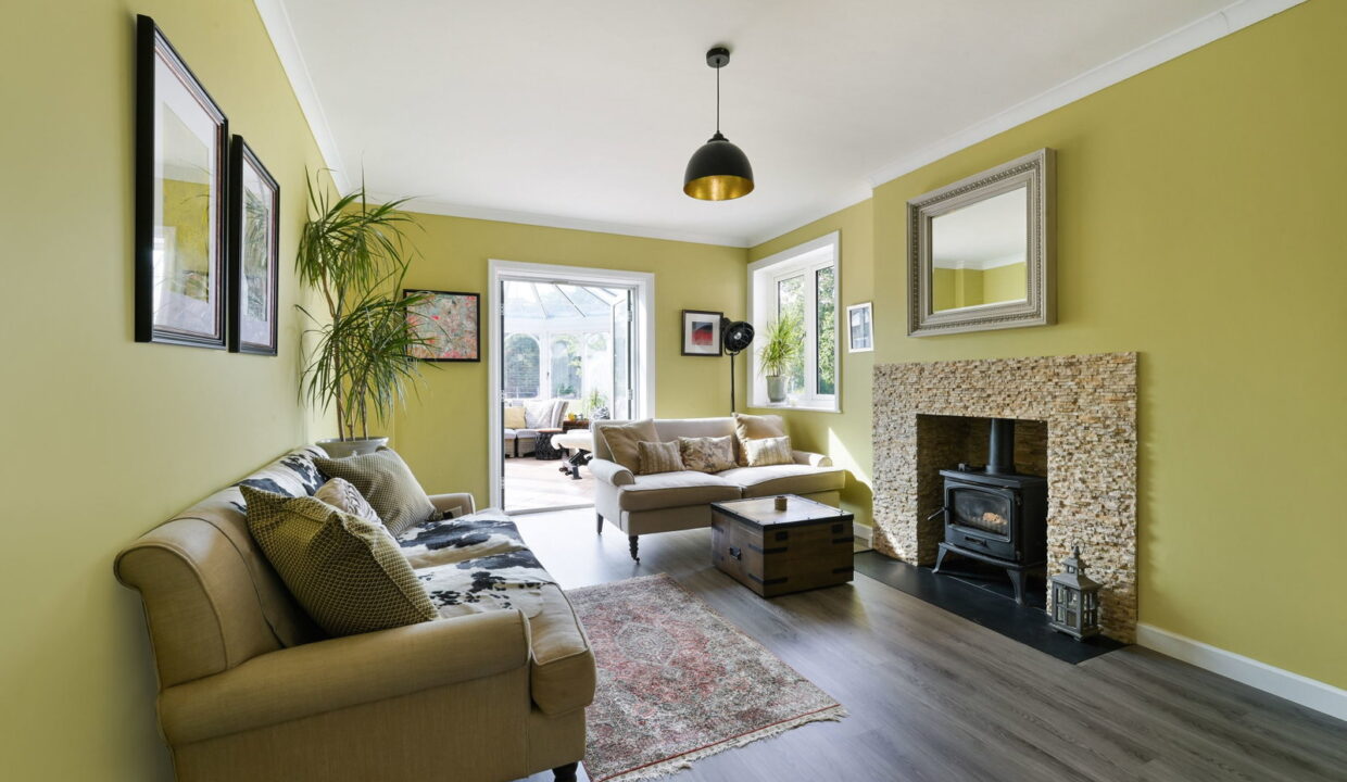 LITTLE-BURFORDS-_12__1790594979225