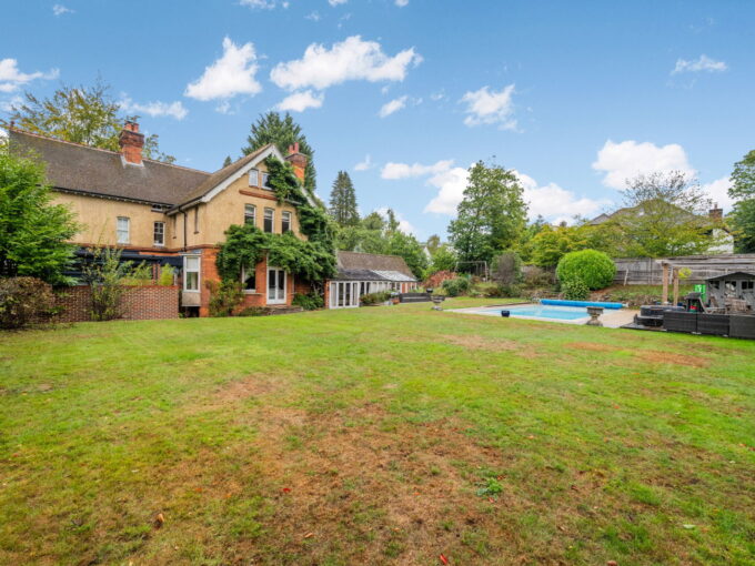 Rockfield Road, Oxted, RH8 0EJ