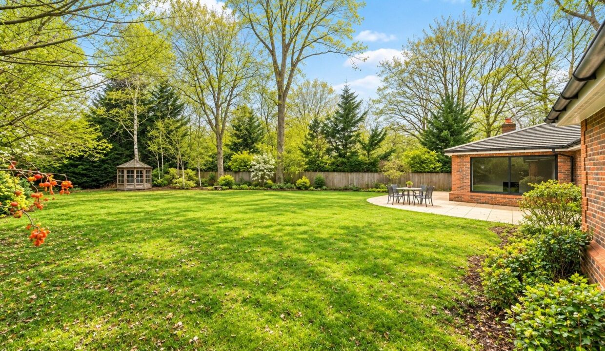 Vibrant-Landscaped-Garden-Retreat_1791375887894