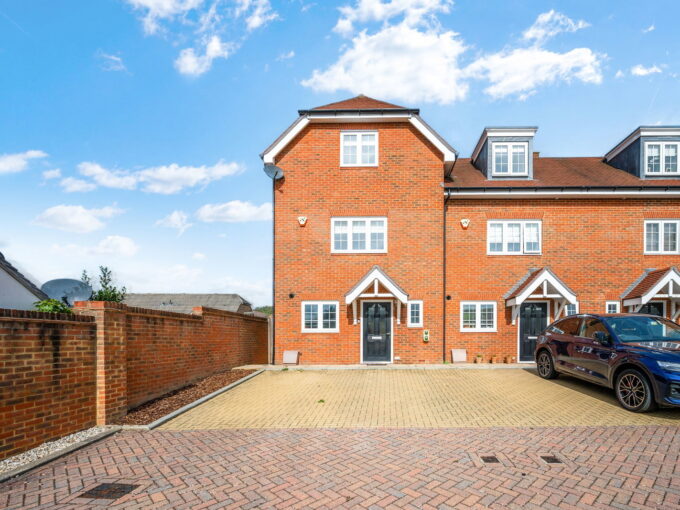 Godstone, RH9 8FG